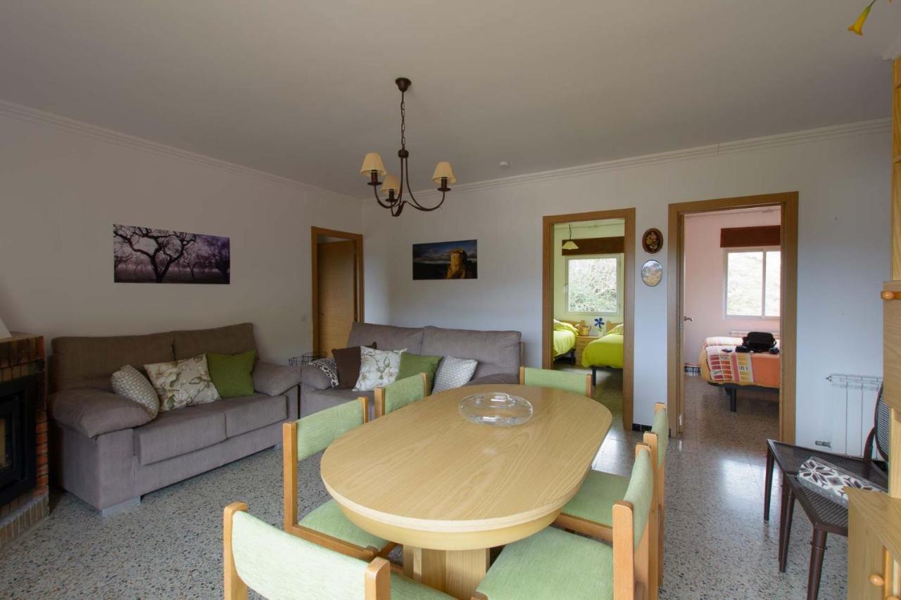 Apartaments La Pertusa 2O Corca  المظهر الخارجي الصورة